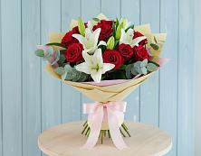Букет цветов из:  Лилии и Розы в Мариинском Посаде