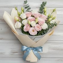 Букет цветов из:  Лизиантусы в Мариинском Посаде