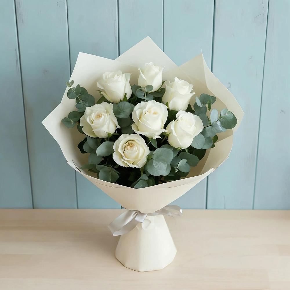 Букет Белые розы в Эвкалипте в Мариинском Посаде