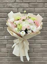 Букет цветов из:  Гвоздики, Розы, Лизиантусы и Хризантемы в Мариинском Посаде